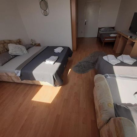 Pansion Brod Bed and Breakfast Buitenkant foto