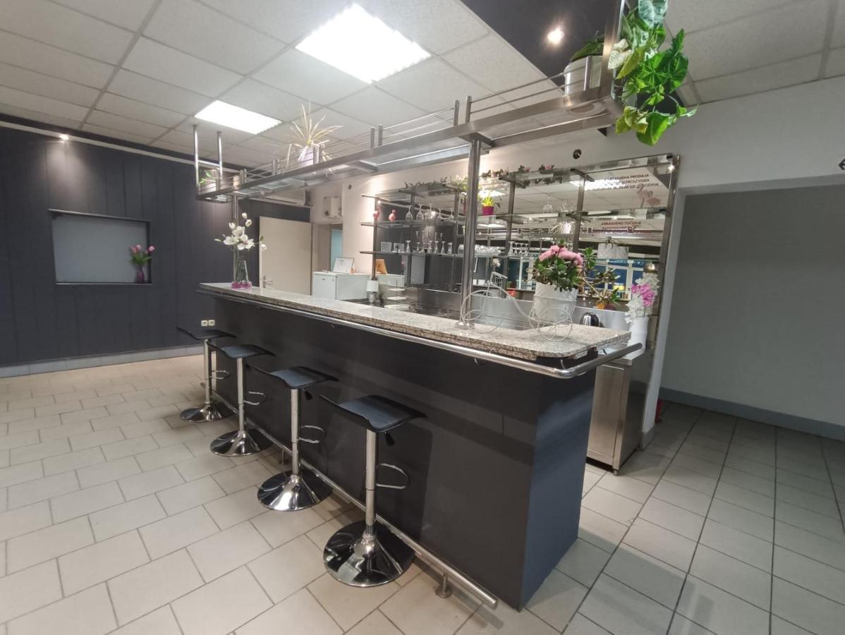 Pansion Brod Bed and Breakfast Buitenkant foto